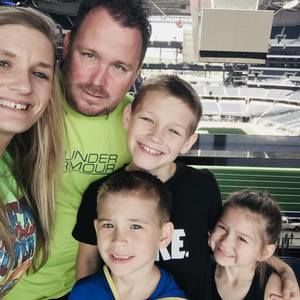 Meet your Posher, Jessica